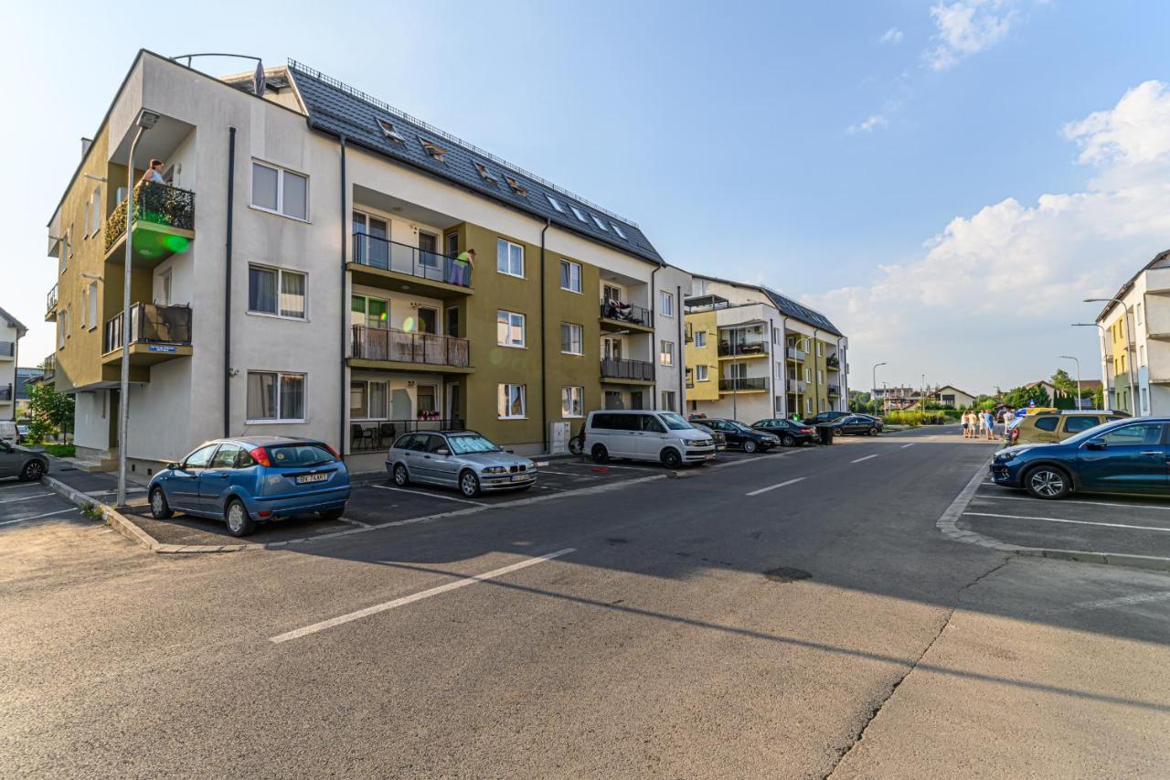 Sona Plus Braşov Exterior foto